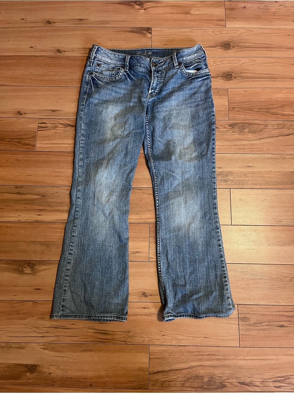 Silver Jeans Women's Flare Jeans in Medium Blue Wash